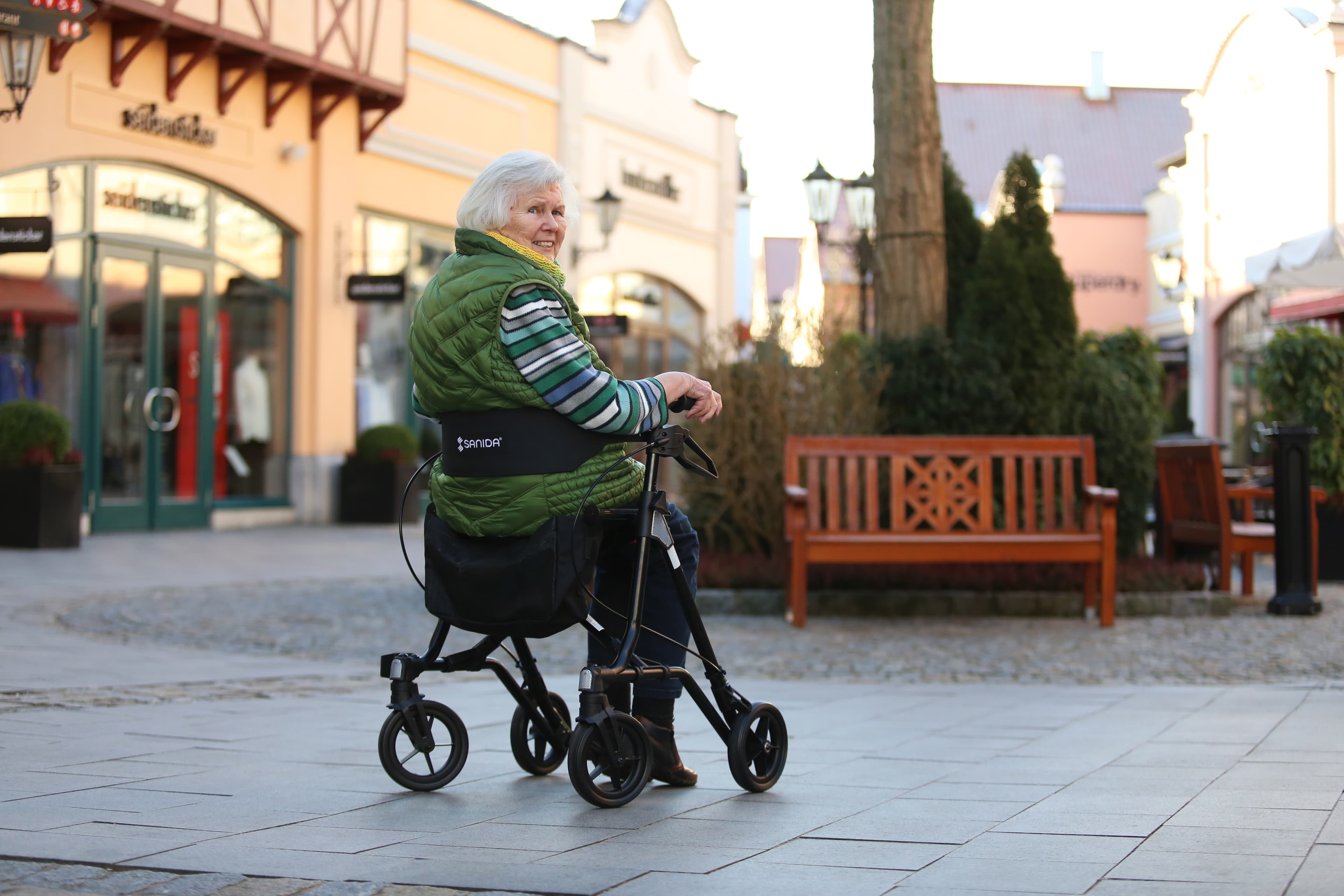 Vielfalt an Produkten der Handelsmarke Sanida
